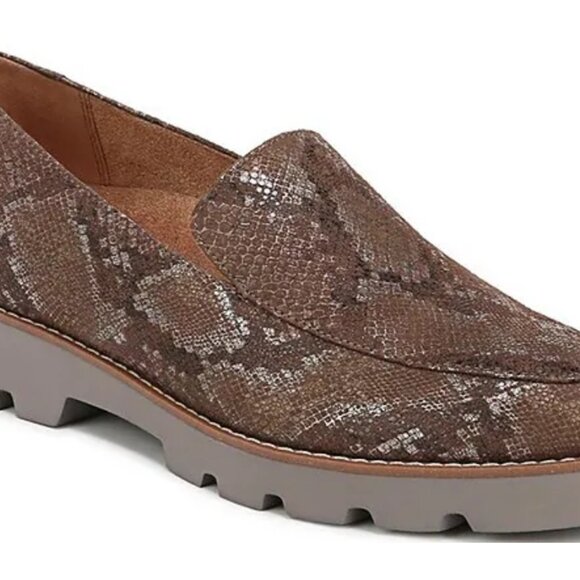 Vionic Kensley Brown Snake Print Loafer Women's Sizes NEW Classic Apron Toe - Picture 1 of 8